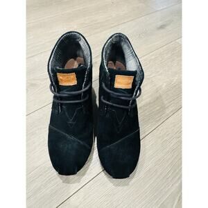 Tom’s woman’s Suede black wedge ankle comfort casual boots size 7w